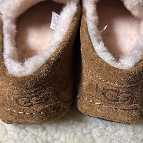 Men’s UGGs size 12 - Picture 12 of 12